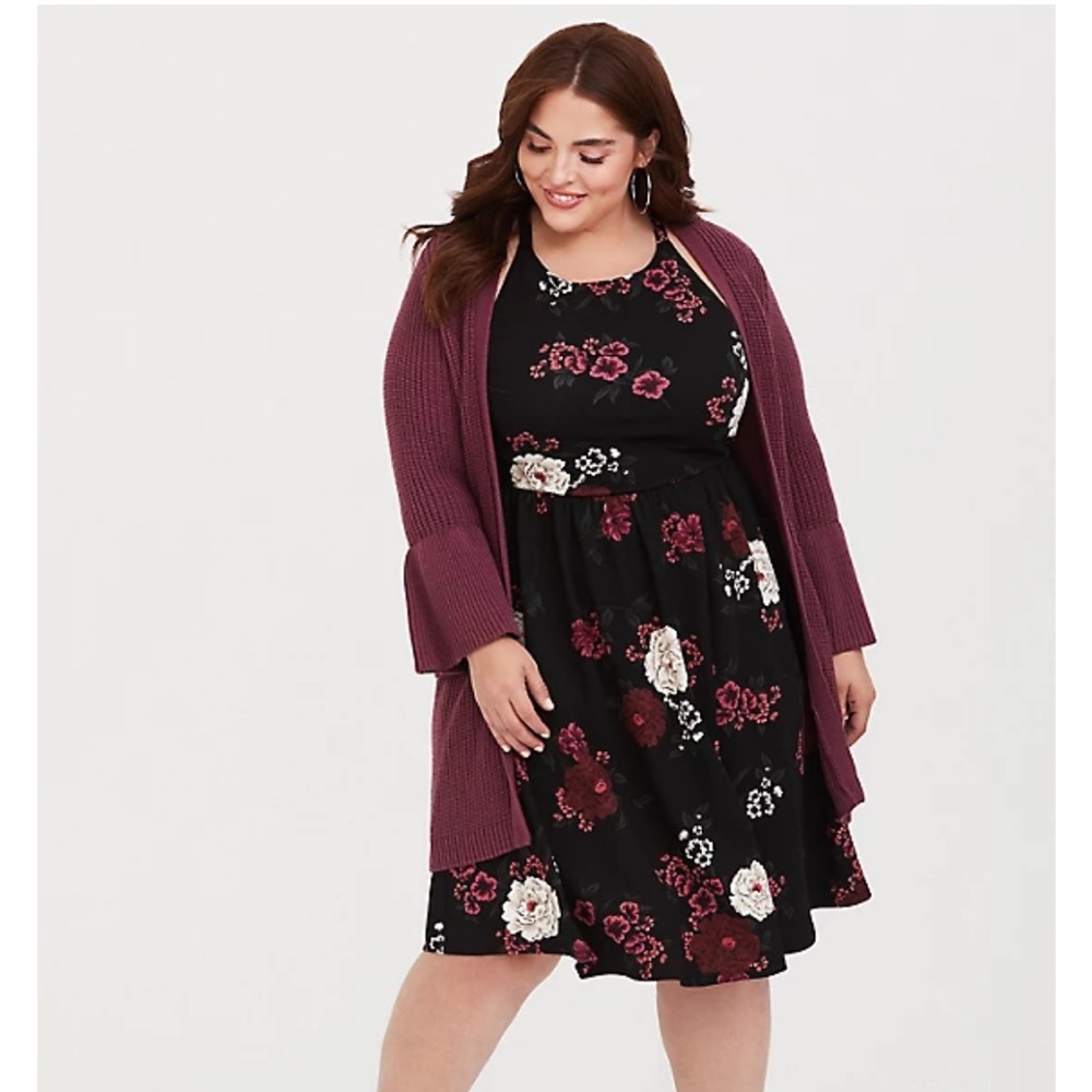 Torrid Black Floral size 1 TEXTURED KNIT SKATER DRESS